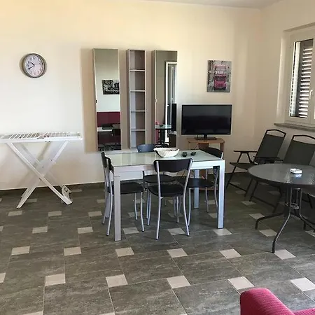 Casa Con Piscina A *