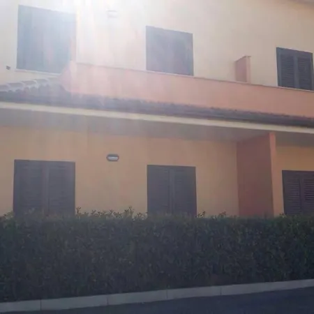 Casa Con Piscina A